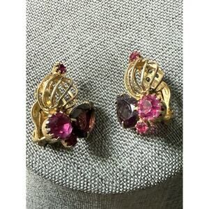 Hattie Carnegie Open Works Rhinestone Earrings Purple Fuchsia Gold Tone Cocktail
